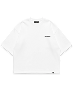 Beyaz erkek oversize boxy fit tshirt, göğüs kısmında minimal Los Surenos logo baskısı #beyaz