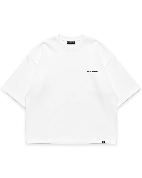 Beyaz erkek oversize boxy fit tshirt, göğüs kısmında minimal Los Surenos logo baskısı #beyaz