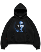 Los Surenos Focus siyah oversize boxy fit hoodie ön görünüm, mavi tonlarda megan fox portre grafik baskı ve “FOCUS” yazısı bulunan kapüşonlu sweatshirt. #siyah