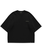 Siyah oversize tshirt, göğüste minimal açık sarı Los Surenos logo baskılı streetwear tasarım #siyah