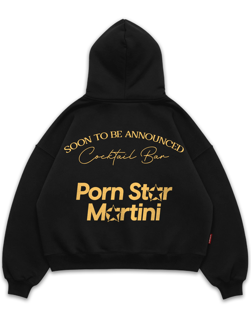 Los Surenos Pornstar Martini siyah oversize boxy fit hoodie, arka baskıda altın sarı tonlu “Pornstar Martini” yazı tasarımı ve cocktail bar konseptli premium streetwear kapüşonlu sweatshirt #siyah