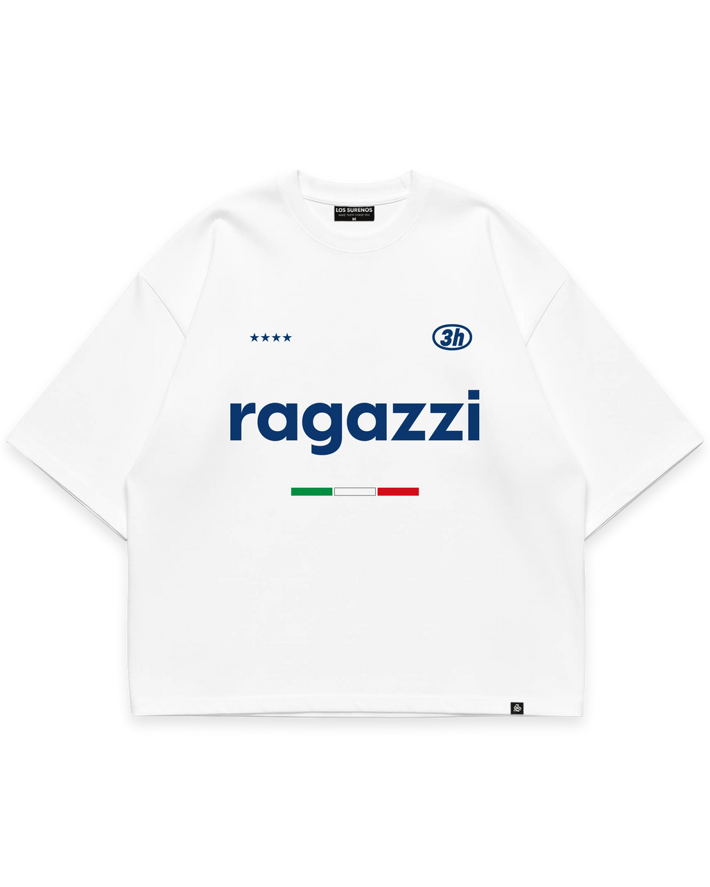 RAGAZZI TEE beyaz oversize boxy fit tshirt, “ragazzi” tipografili minimal grafik baskı, İtalyan bayrağı detayı ve yıldız ikonlarıyla modern streetwear tasarım #beyaz